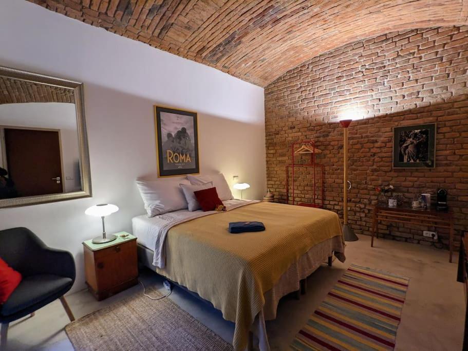 Romantic And Atypical Apartments In Prague'S Montmartre エクステリア 写真