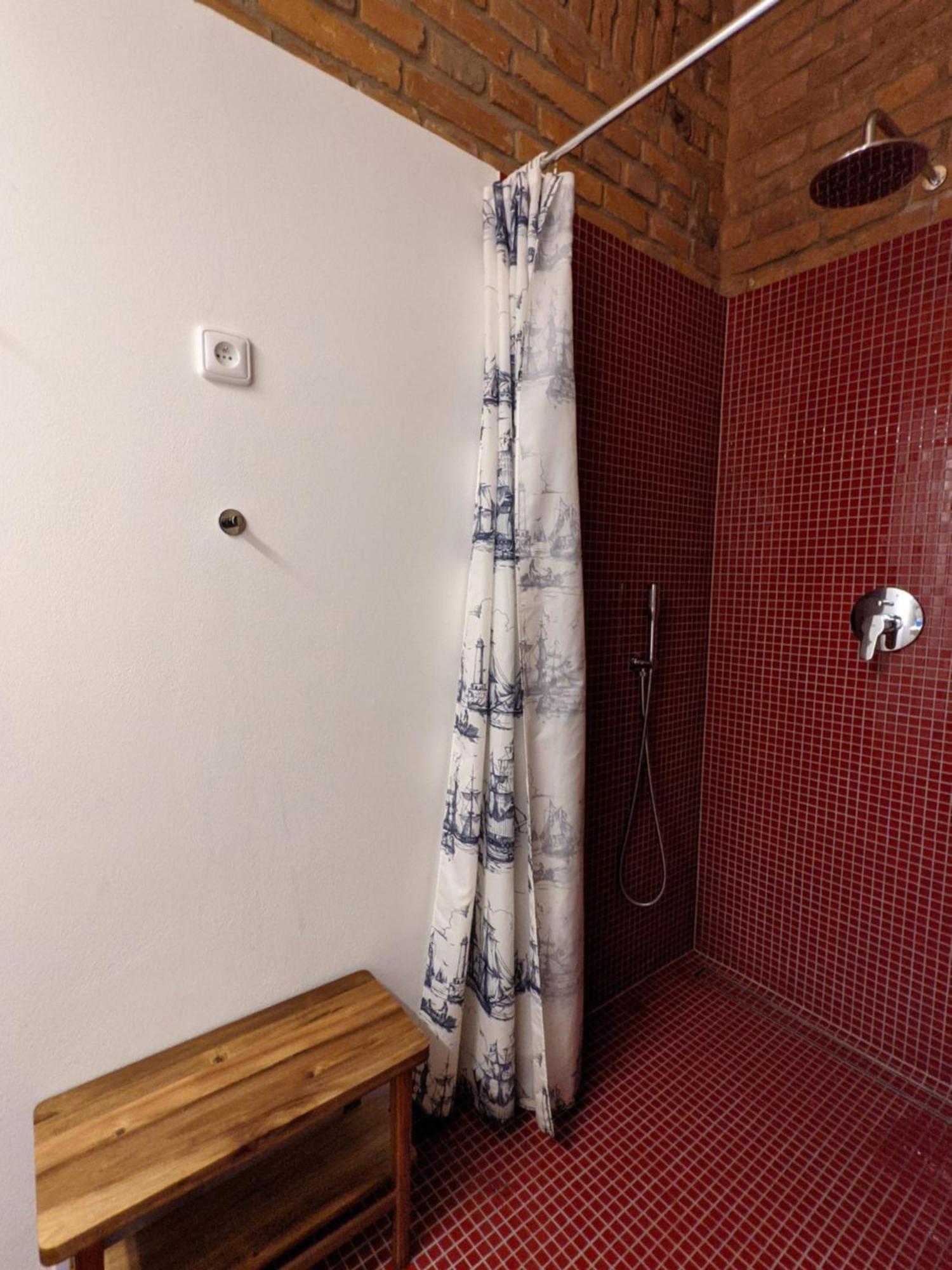 Romantic And Atypical Apartments In Prague'S Montmartre エクステリア 写真