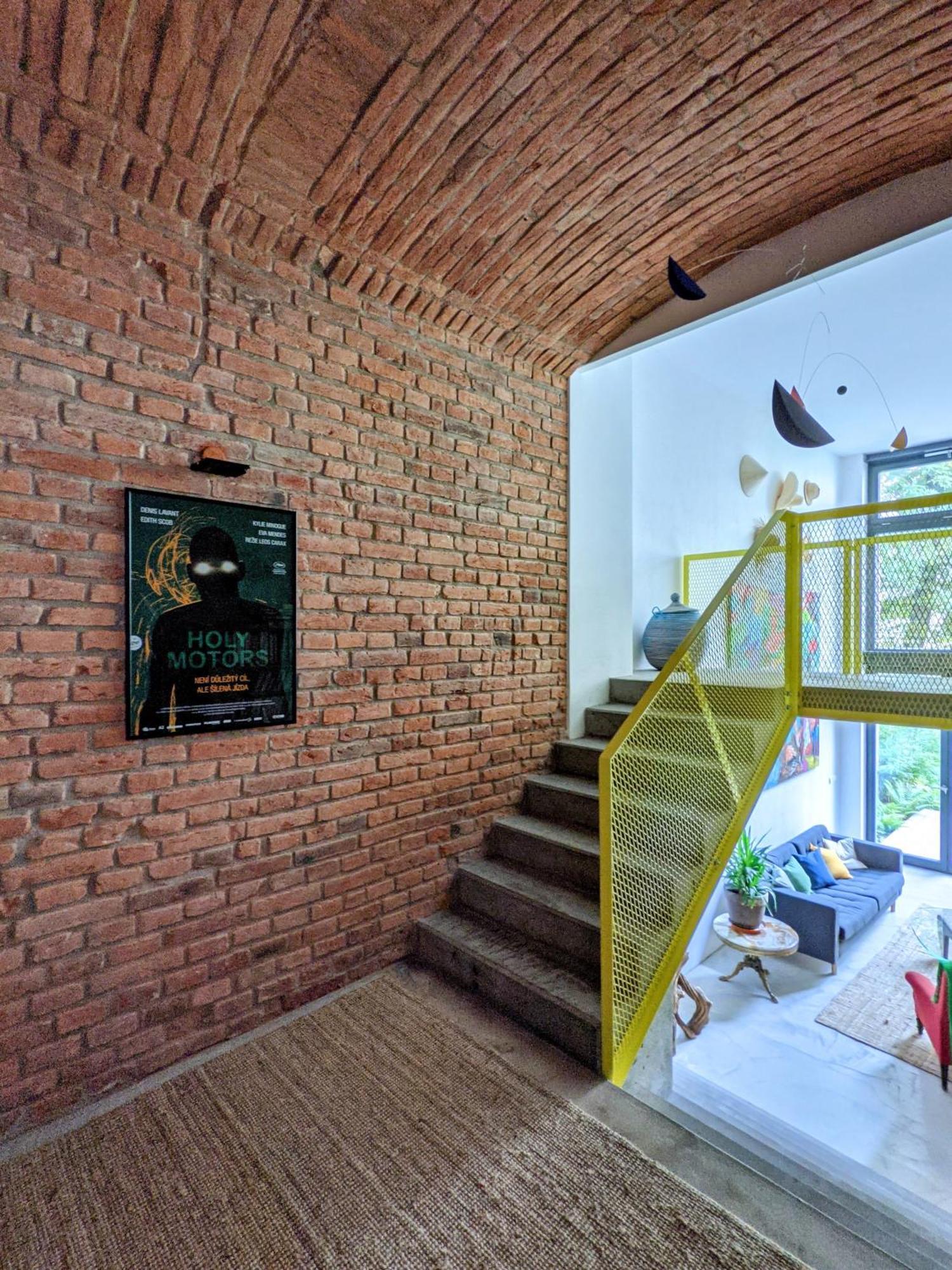 Romantic And Atypical Apartments In Prague'S Montmartre エクステリア 写真